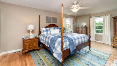 1070 Tudor Ln, Florence KY  41042-9647 exterior