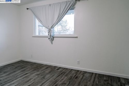 233 Monte Vista Ave, Vacaville CA  95688-3842 exterior