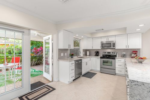 2602 Pepperwood Cir, West Palm Beach FL  33410-5249 exterior