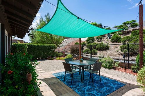 16670 Bernardo Oaks Dr, San Diego CA  92128-2837 exterior