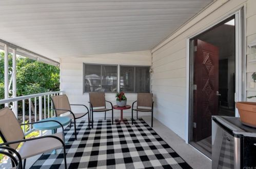 3438 Don Jose Dr, Carlsbad, CA 92010-3918