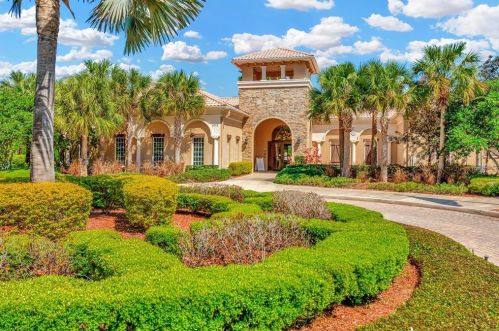 1854 Altavista Cir, Lakeland FL  33810-2795 exterior