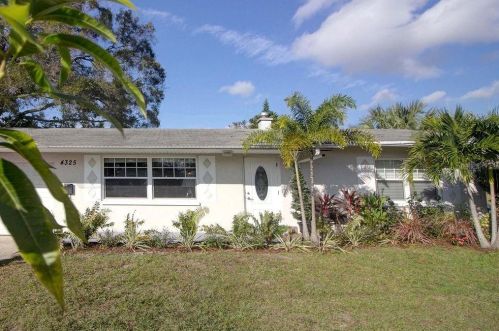 4325 37th Ave, Saint Petersburg, FL 33713-1148