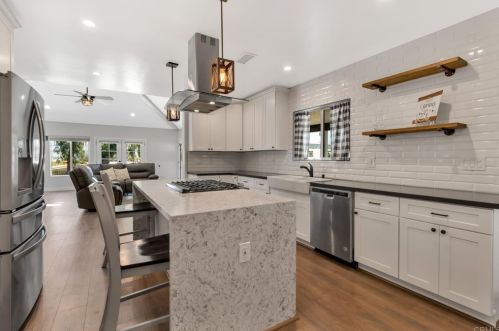 9607 Marilla Dr, Lakeside CA 92040-2806 exterior