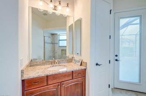 5240 20 Ave, Cape Coral FL  33990-4815 exterior