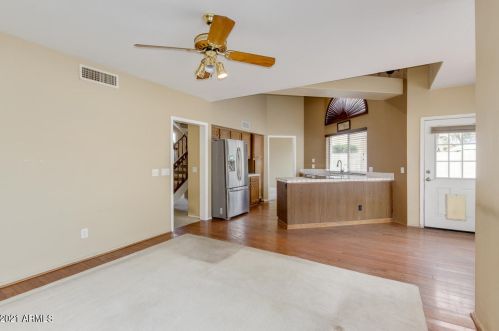 918 Sun Coast Dr, Gilbert AZ  85233-6723 exterior