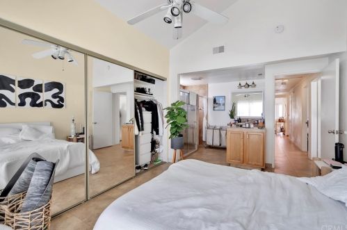 206 Grant St, Newport Beach, CA 92663-1706