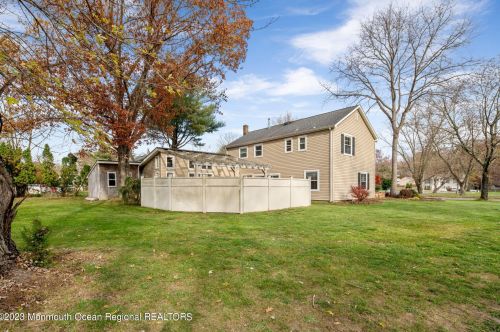 9 Salem Ln, Jackson Twp NJ  08527-1210 exterior