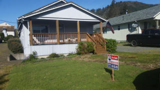 301 1st St, Garibaldi, OR 97118-1300