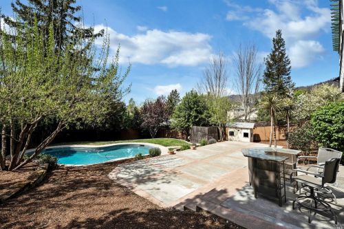 5743 Owls Nest Dr, Santa Rosa CA  95409-4350 exterior
