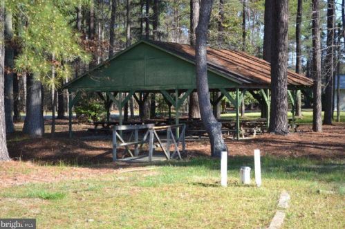 84 Cove Ln, Montross VA  22520-4026 exterior