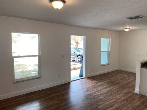 926 18th Ave, Saint Petersburg, FL 33704-4828
