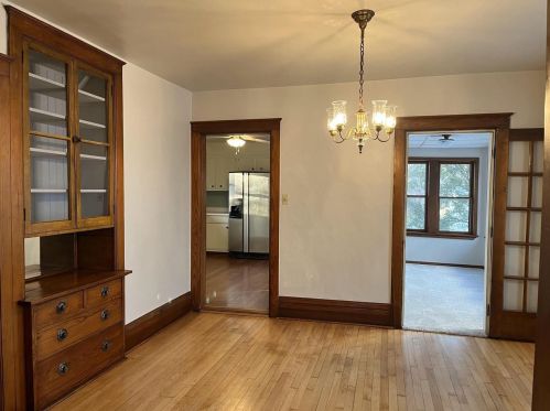 715 Grignon St, Green Bay, WI 54301-3013