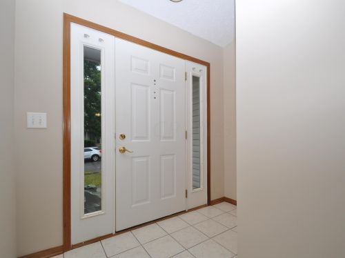 8237 Sea Star Dr, Blacklick, OH 43004-8229