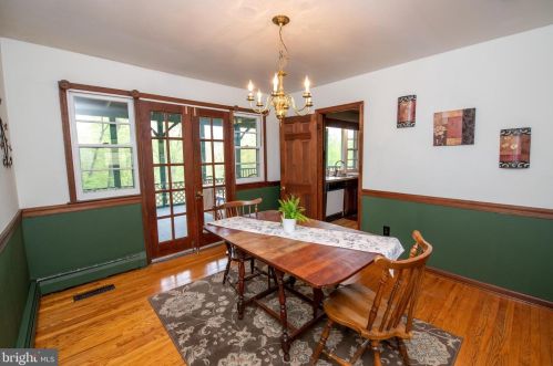 173 Marmic Dr, Southampton PA 18966-1724 exterior