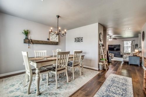 7704 Settlement Dr, Denton TX  76210-7111 exterior