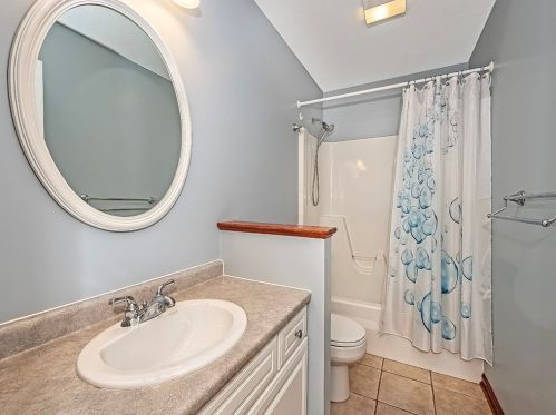 1640 Norman Dr, Sewickley PA  15143-8557 exterior