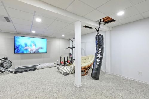 130 Pound Rd, Cumberland RI  02864-2704 exterior