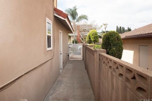 1600 Kernville Ave, Montebello CA  90640-2130 exterior