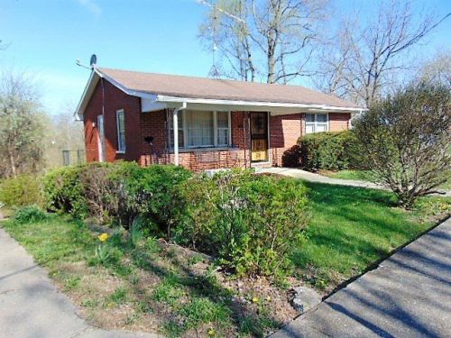 112 Madison St, Owenton, KY 40359-1511