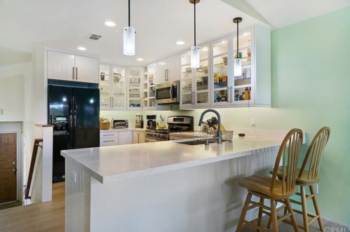 284 Robles Rd, Pismo Beach, CA 93420-2252