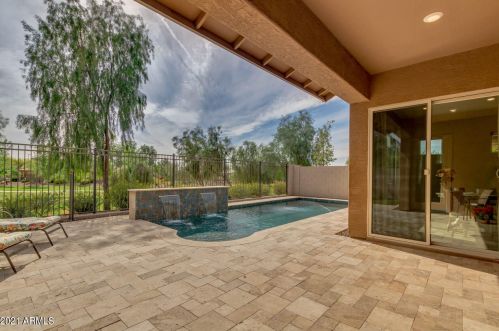 4926 Quiet Way, Gilbert AZ  85298-0648 exterior
