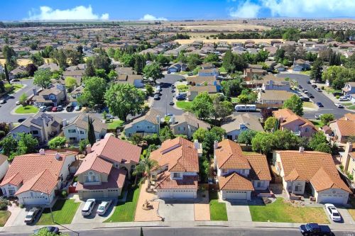 272 Sparrow St, Vacaville CA  95687-7225 exterior