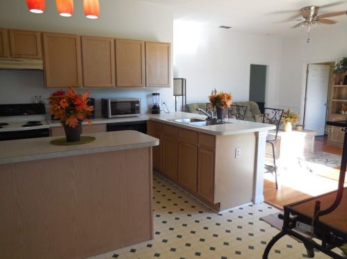 1028 Derbyshire Dr, Kissimmee FL 34758-3120 exterior