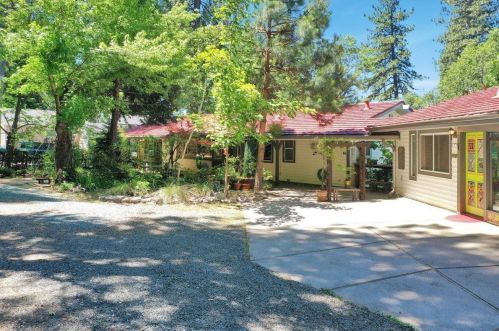 12640 Greenfields Way, Grass Valley, CA 95945-9017