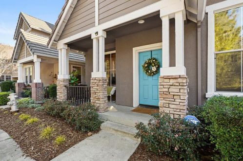 113 Estrada Dr, Mountain View CA  94043-5266 exterior