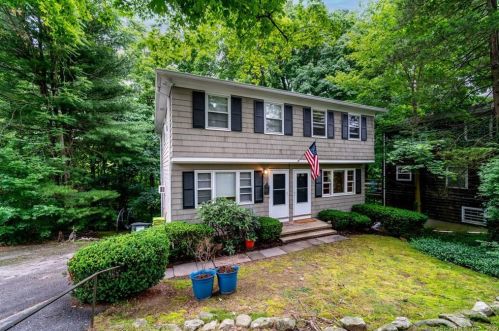 13 Hills Dr, New Canaan, CT 06840-5624