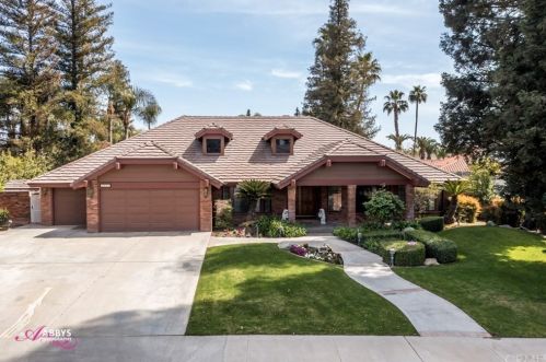 1508 Corte Perito, Bakersfield, CA 93309-7155