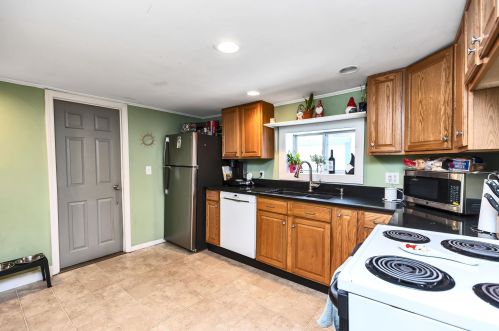 44 Stanhope Ave, Keene NH  03431-1576 exterior