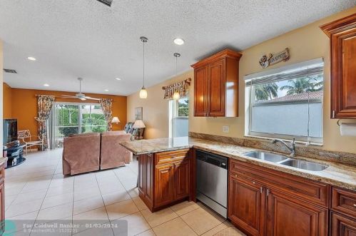 11901 20th St, Hollywood FL  33025-5616 exterior