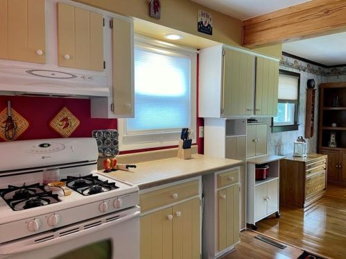 1705 Neshannock Blvd, New Castle PA  16105-2480 exterior