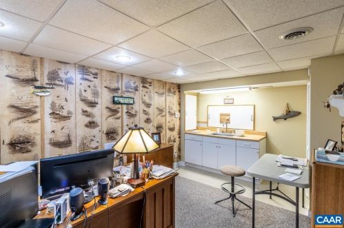 287 Jefferson Dr, Bybee VA 22963-3212 exterior