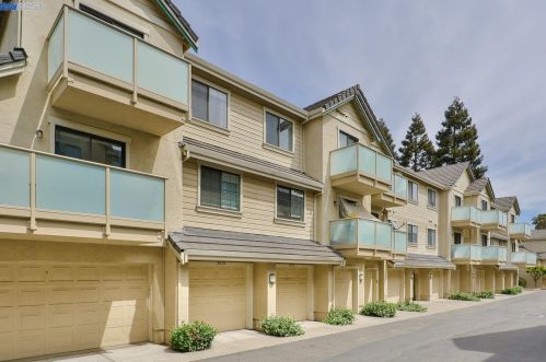 3074 Fostoria Cir, Danville CA  94526-5563 exterior