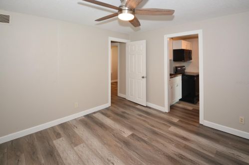 2439 8th Ave, Saint Petersburg FL  33712-2003 exterior
