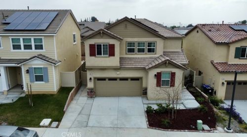 865 Pine Ave, Rialto CA  92376-4552 exterior