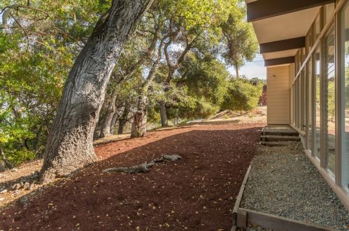 25209 Ln Loma Dr, Los Altos CA 94022-4540 exterior