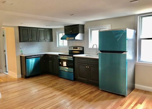 550 Park St, Stoughton MA  02072-3053 exterior