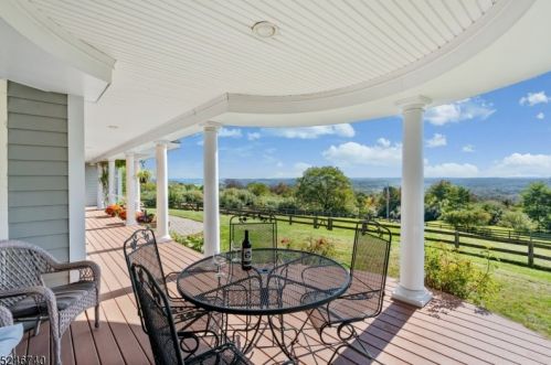 54 Morris Ave, Fredon NJ  07860-4900 exterior