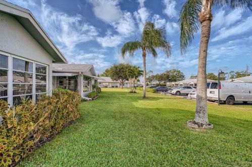 14729 Canalview Dr, Delray Beach FL  33484-3725 exterior
