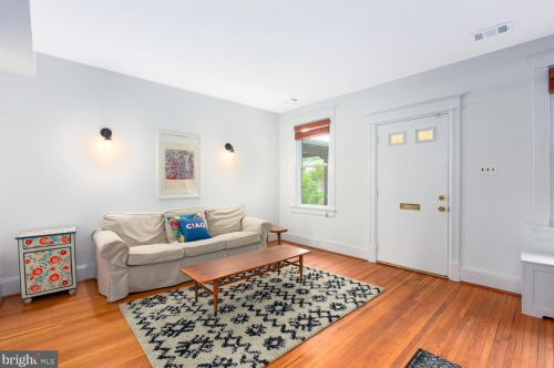 4604 4th St, Washington, DC 20011-4704