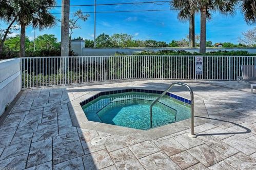 16211 Ravina Way, Naples FL  34110-3269 exterior