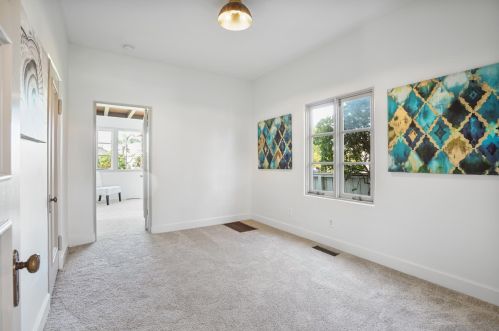 2824 Chatsworth Blvd, San Diego CA  92106-1462 exterior