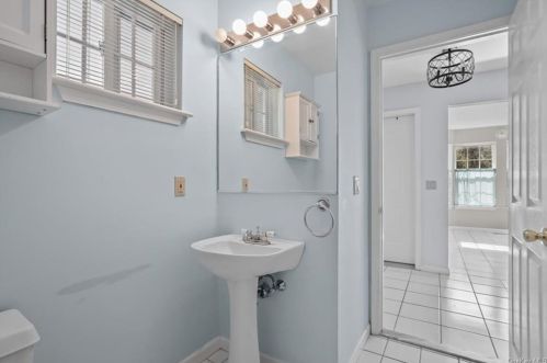 228 Mallard Ct, Yorktown Hgts NY  10598-1975 exterior