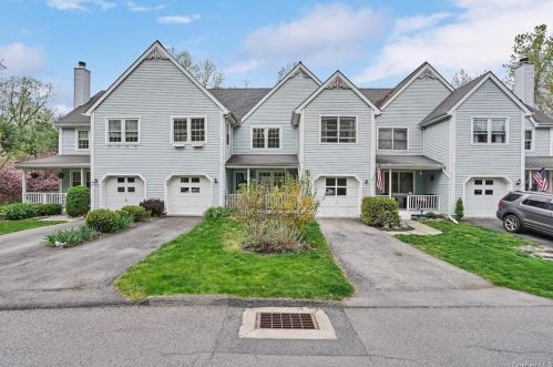 3 Windsor Ct, Poughkeepsie NY  12601-1116 exterior
