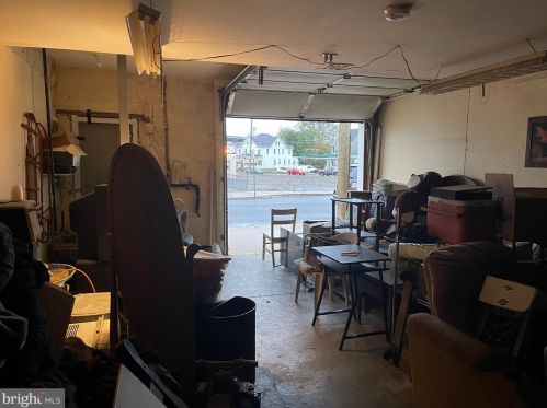 302 Essex St, Gloucester NJ  08030-1012 exterior