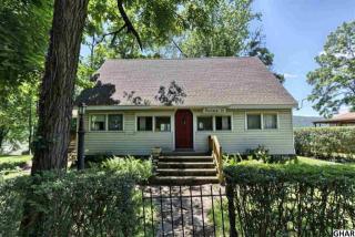 700 River Rd, Water Gap, PA 17018-9757